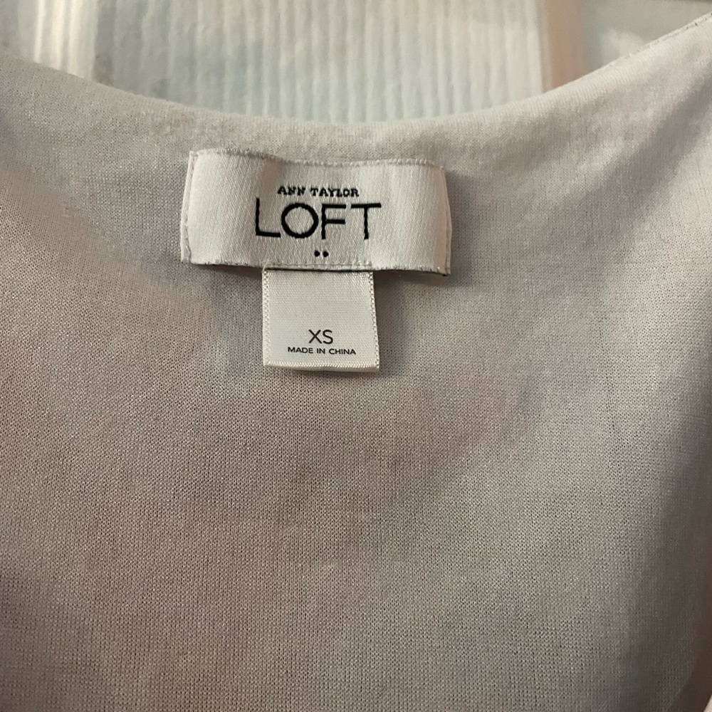 LOFT Ruffle Blouse - Picture 2 of 2